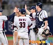 한국, 쿠바 상대로 2-0 영봉승[포토엔HD]