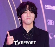 '컴백' 이승윤, 초동 10만장 달성...자체 커리어 하이