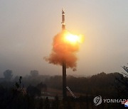 '최종 완결판'이라는 '최대 크기' 北ICBM…다탄두로 개발하나