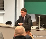 발언하는 EU 대외관계청 한일과 부과장