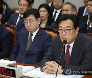 정진석 대통령비서실장 국회 운영위 답변