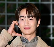 '건강이상' 온유, SM 나오고 겹경사 터졌다…"긍정적 기운 받아" ('전참시')