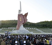 "잊지 못할 아름다운 추억"…北 평양 체류 수재민들 조명