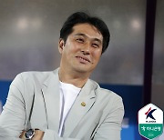 '비겨도 승격' 유병훈 안양 감독 "꿈까지 단 1점…이기고 끝내겠다"