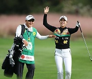 짜릿한 샷이글 뽑아낸 문정민 프로 [KLPGA 에쓰오일 챔피언십]