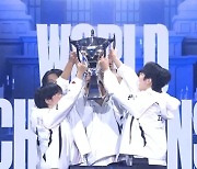 T1, LoL 월드 챔피언십 5회 우승…‘페이커’ 이상혁 MVP