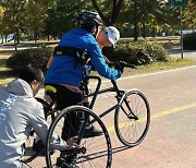 "마음껏 뛰어 설레요" 장애인들의 마라톤 참가 꿈 실현 도운 LG전자 직원들