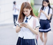 Will South Korea go back to banning phones in classrooms?