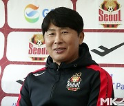 “안양 승격? 아무 생각 없어” FC 서울 김기동 감독 “우린 라이벌이 너무 많다” [MK인터뷰]