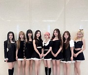 유니스, ‘2024 아시아 모델 어워즈’ 인기상 주인공⋯적수 없는 인기 질주