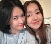 '뉴욕댁' 이진, 송혜교 만나러 韓 왔나…❤️ 남발 우정샷 [MD★스타]