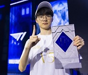 'V5' T1, 2024 LoL 월드 챔피언십 우승+두 번째 2년 연속 우승…MVP 페이커