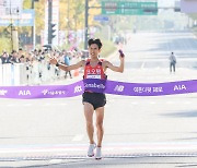 박민호·최정윤, JTBC서울마라톤 남녀 국내부 우승