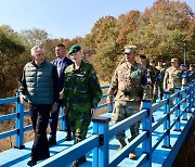 DMZ 찾은 EU 외교수장 "평화에 더 투자해야"