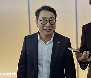 유영상 "SKT, AI 수익화는 내년부터 본격화"