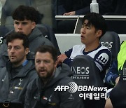 손흥민, 3경기 만의 복귀전서 어시스트...그런데 웃지 못하고 분통