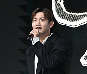 [MD포토] 최강창민, '제가 오늘 MC 맡았어요'