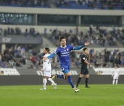 수원 삼성, 극적으로 승격 불씨 살렸다…안산에 2-1 역전극