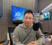 박명수 "2살 동생 박진영, 성공한 CEO라 어려워..그래도 막할 것"[라디오쇼]