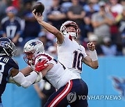 Patriots Titans Football