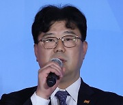 각오 밝히는 SK슈가글라이더즈 김경진 감독