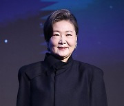 김해숙, 우아한 미소