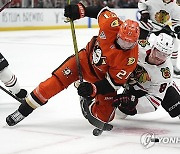 Blackhawks Ducks Hockey