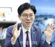 與총선백서 발간 조정훈 “당정, 신뢰 자본 고갈…尹·韓 면담 정례화해야”