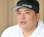 '레전드가 레전드에게' 김태균 "류현진, 50세까지 한화에서 뛰길…내년 15승 기대"