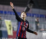 ‘강채림 자책골 유도+추가골’ 수원FC, 화천KSPO 2-0으로 꺾고 WK리그 챔프전 1차전 ‘기선제압’