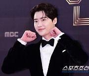 [공식] '아이유♥' 이종석, 변호사 취업 성공..'서초동'으로 컴백