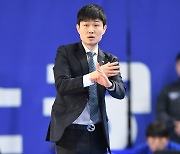 [경기 후] '6연승' 강혁 감독 '선수들 정말 칭찬해 주고 싶어', '패장' 송영진 감독 '마무리 순간 아쉬워'