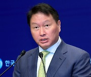 최태원, 다음달 방중 추진… ‘中 경제 사령탑’ 허리펑 만날 듯