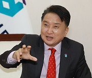 김영환 충북지사, 충청내륙고속화도로 조기 개통 총력