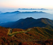 가을의 여운 ‘울긋불긋’ 단풍에 물든 전북의 산하