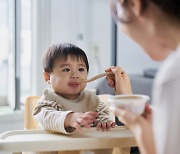 생후 1000일에 달렸다…‘이것’만 줄여도 당뇨·고혈압 위험 ‘뚝'