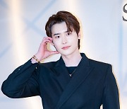 이종석, ‘서초동’ 어쏘 변호사 된다..‘W’ 감독과 8년만 재회 [공식]