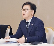 기재차관 "물가 하향안정세 공고…2% 이내 상승률 지속"