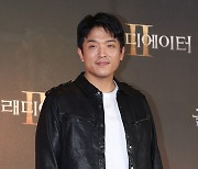 [포토S] 안성재, '조명이 이븐하네요'