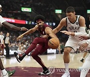 Bucks Cavaliers Basketball