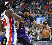 Lakers Pistons Basketball