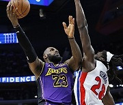 Lakers Pistons Basketball