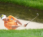 LPGA 신인왕 유해란, 영암 고향사랑소아청소년과 기부왕