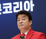 더본코리아, 공모주 연패 끊었다… 50% 상승 마감에 백종원은 4천억대 주식부자