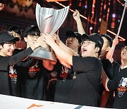 내년 LCK 대회 방식 확 바뀐다 …  年 국내 1회·국제 3회로