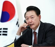 윤 대통령, 나토 사무총장과 통화…"한-나토-우크라 긴밀 소통"