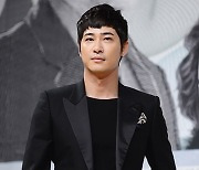 ‘스태프 성폭행’ 강지환 전 소속사, 42억 손해배상 받을까…오늘 항소심