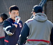 김인태-은퇴 안승한,'새로운 출발' [사진]