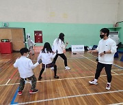 "펜싱 한 번 배워볼까"…송파구 '한마음 펜싱축제'