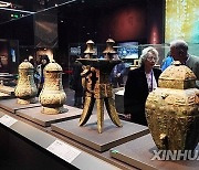 (Int'l Exchange)CHINA-BEIJING-WORLD CONFERENCE OF CLASSICS-EXHIBITION (CN)